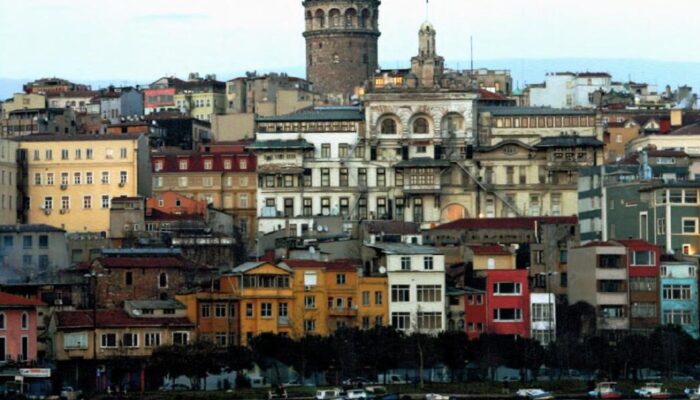 Obby Kulesi Parkur Tırmanışı kapak görseli