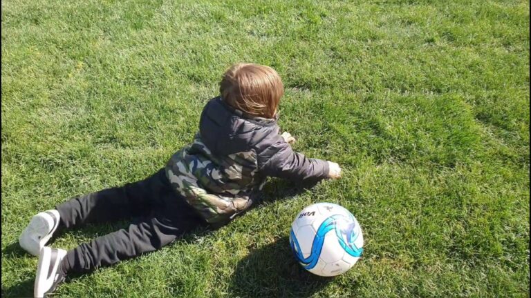 Polly Pocket Futbol oyunu oyna Polly Pocket Futbol oyna