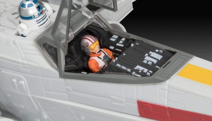 Yıldız Savaşları X-Wing Savaş Uçağı kapak görseli