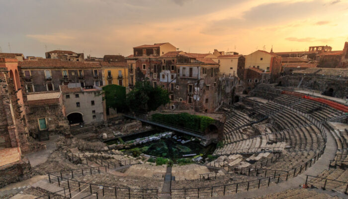 Hazine avcısı kapak görseli