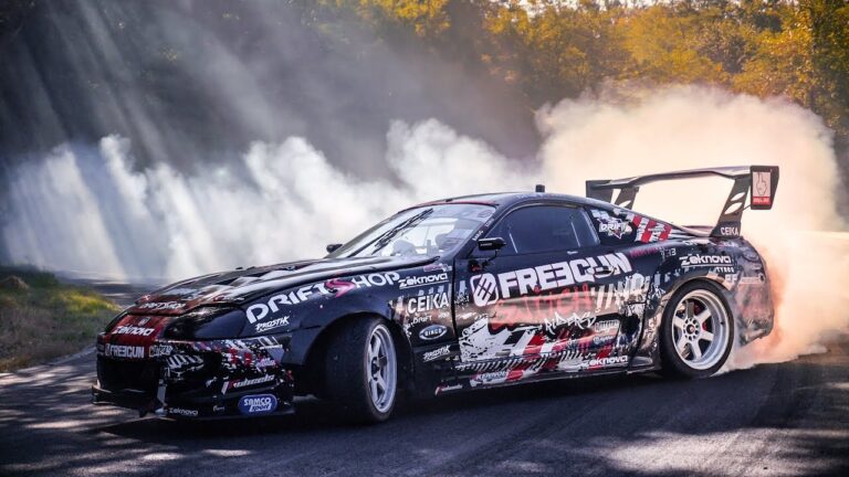 Supra Drift oyunu oyna Supra Drift oyna