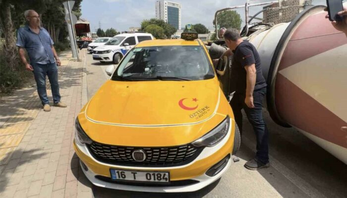 Taksi Şöförü kapak görseli