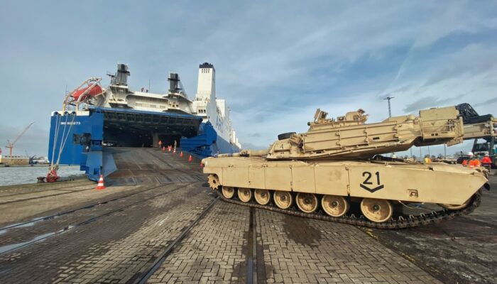Tank Off kapak görseli