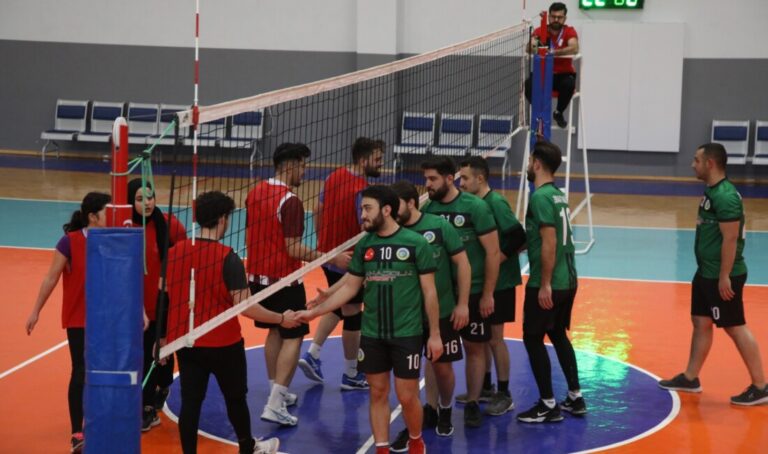 Tokat Turnuvası oyna