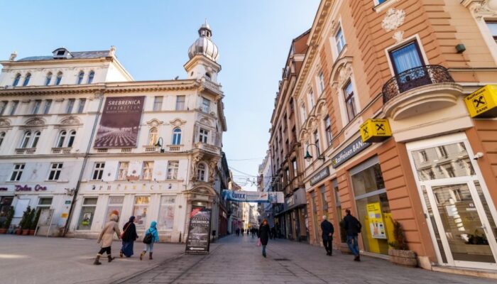 Yokuş Yukarı Hücum 11 kapak görseli