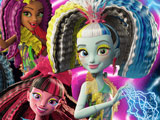 Monster High Enerjili: Fotoğraf Kabini kapak görseli