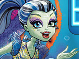 Monster High Kabus Havuzu kapak görseli