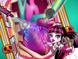 Monster High: Kalp Cerrahisi kapak görseli